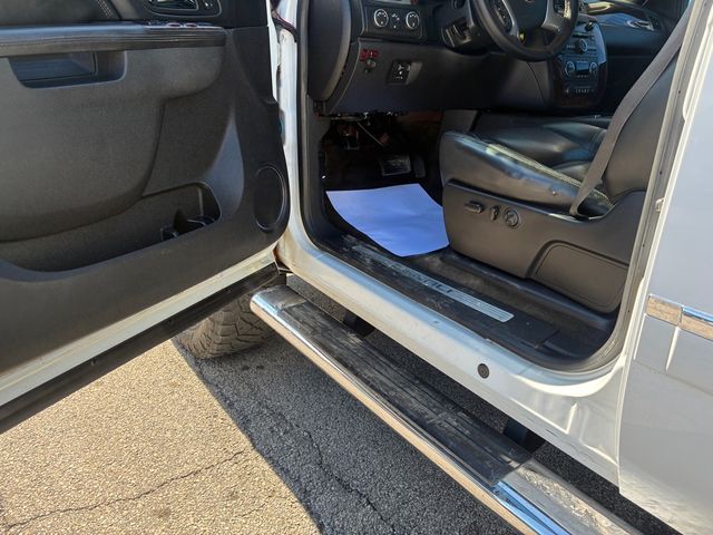 2012 GMC Sierra 2500HD Denali CREW 4X4 | Ontario, OH | New Haven Auto Sales