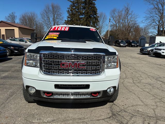 2012 GMC Sierra 2500HD Denali CREW 4X4 | Ontario, OH | New Haven Auto Sales
