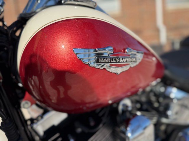 2012 Harley-Davidson Softail Deluxe