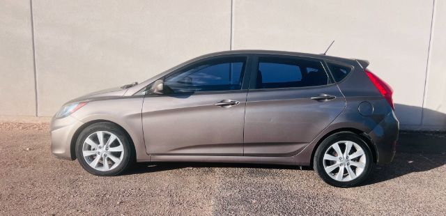 2012 Hyundai Accent SE | Lubbock, TX | Chaparral Motors - Lubbock 2012 Hyundai Accent SE | Lubbock, TX | Chaparral Motors - Lubbock