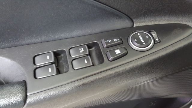 2012 Hyundai SONATA SE 2.0T | Carrollton, TX | Legend Motorcars of Carrollton