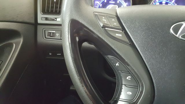 2012 Hyundai SONATA SE 2.0T | Carrollton, TX | Legend Motorcars of Carrollton