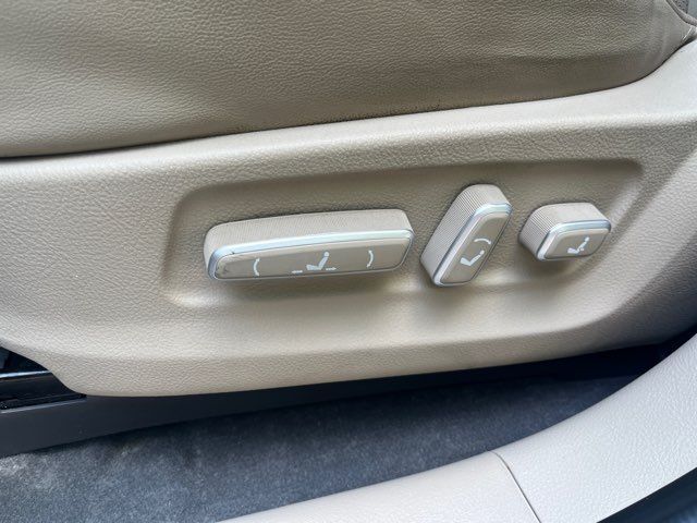2012 Hyundai Veracruz Limited AWD 3rd Row Imports and More Inc