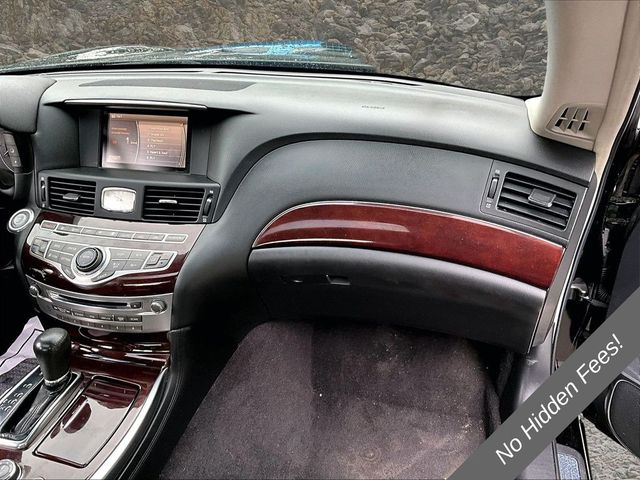2012 INFINITI M37 x