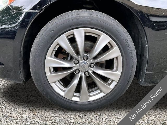 2012 INFINITI M37 x