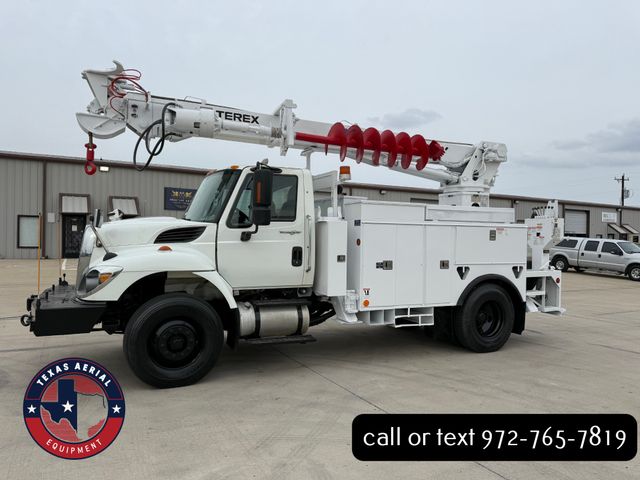 2012 International 7400 Digger Derrick