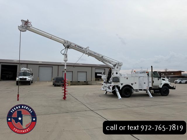 2012 International 7400 Digger Derrick
