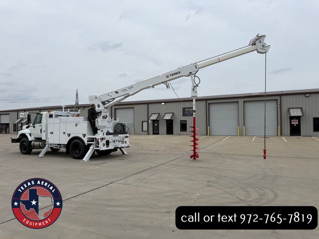 2012 International 7400 Digger Derrick