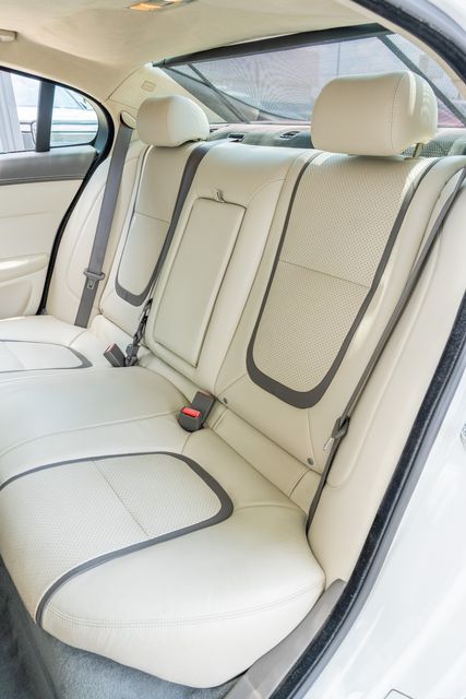 2012 Jaguar XF Portfolio / CLEAN CARFAX / LOADED | Austin, TX | Rocky Mountain Truck Stop Austin 2012 Jaguar XF Portfolio / CLEAN CARFAX / LOADED | Austin, TX | Rocky Mountain Truck Stop Austin