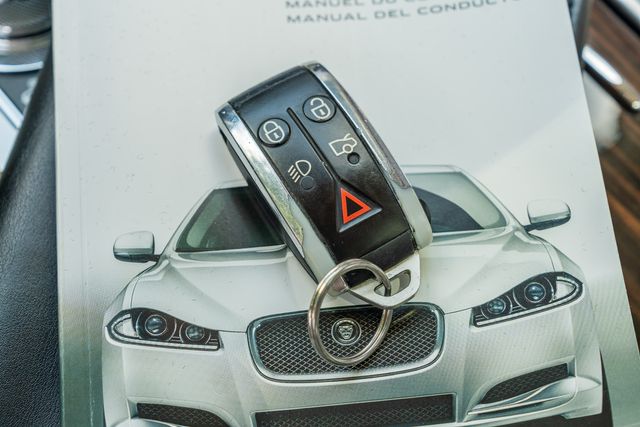 2012 Jaguar XF Portfolio / CLEAN CARFAX / LOADED | Austin, TX | Rocky Mountain Truck Stop Austin 2012 Jaguar XF Portfolio / CLEAN CARFAX / LOADED | Austin, TX | Rocky Mountain Truck Stop Austin