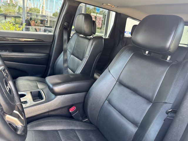 2012 Jeep Grand Cherokee LAREDO