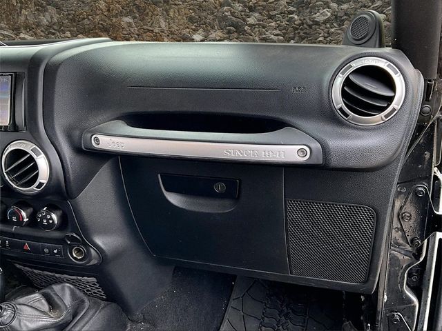 2012 Jeep Wrangler Unlimited Sahara