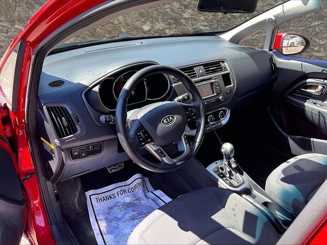 2012 Kia Rio 5-Door SX