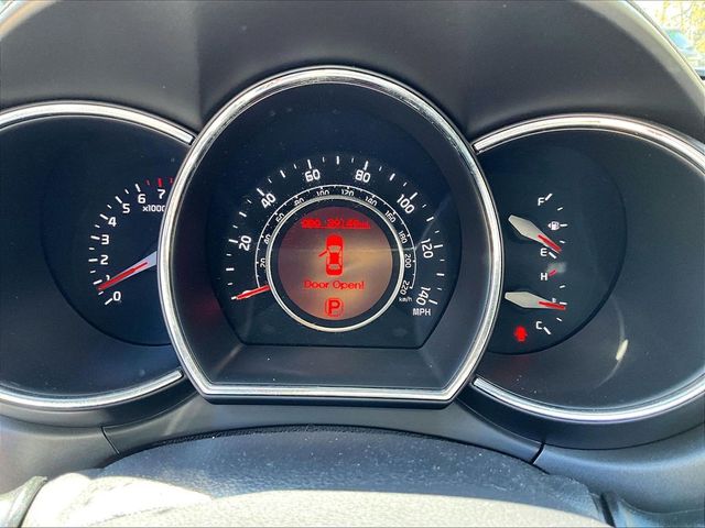 2012 Kia Rio 5-Door SX