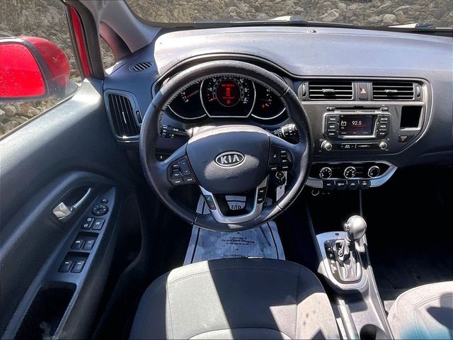 2012 Kia Rio 5-Door SX