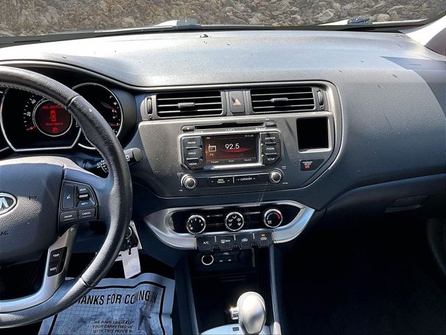 2012 Kia Rio 5-Door SX