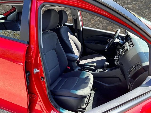 2012 Kia Rio 5-Door SX