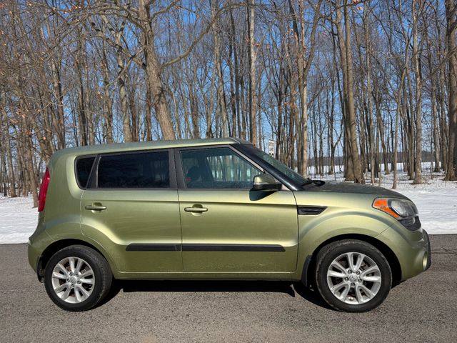 2012 Kia Soul +