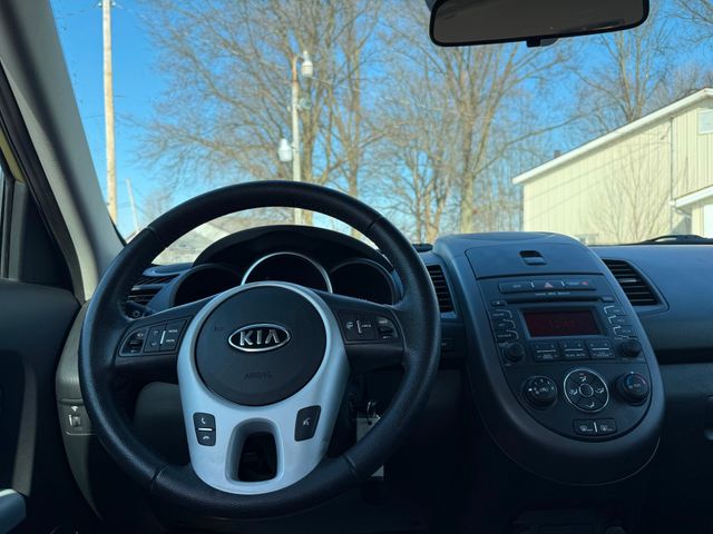 2012 Kia Soul +