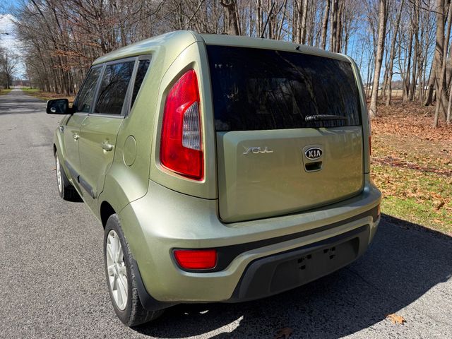 2012 Kia Soul +