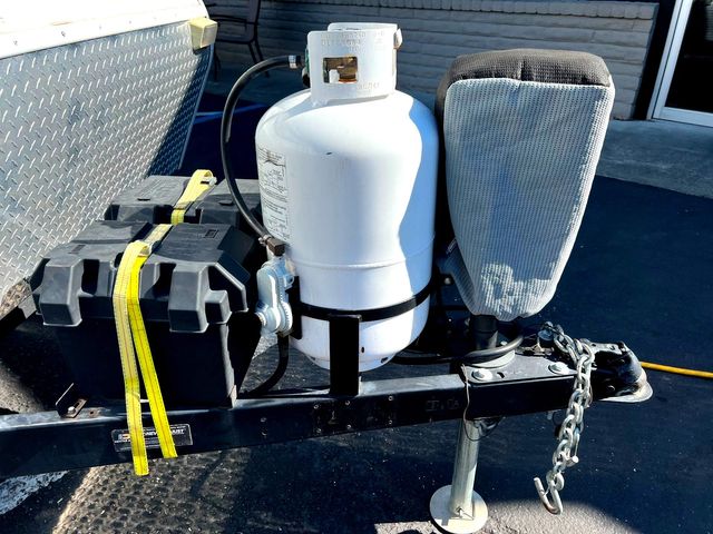 2012 Lance 1274 Travel Trailer 