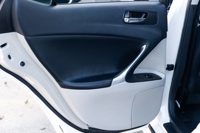 2012 Lexus IS 250 NAV LEATHER SUNROOF LOADED CLEAN CARFAX 2 OWNERS 2012 Lexus IS 250 NAV LEATHER SUNROOF LOADED CLEAN CARFAX 2 OWNERS