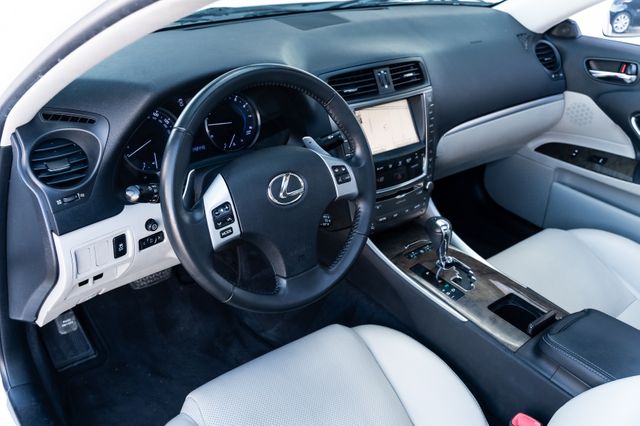 2012 Lexus IS 250 NAV LEATHER SUNROOF LOADED CLEAN CARFAX 2 OWNERS