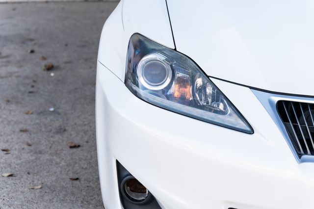 2012 Lexus IS 250 NAV LEATHER SUNROOF LOADED CLEAN CARFAX 2 OWNERS