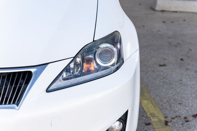 2012 Lexus IS 250 NAV LEATHER SUNROOF LOADED CLEAN CARFAX 2 OWNERS