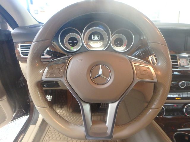 2012 Mercedes-Benz CLS 550 4MATIC UNIQUE COLOR SPORTY & LUXURIOUS