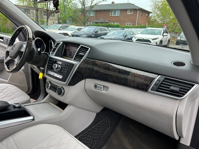 2012 Mercedes-Benz ML350 | New Brunswick, New Jersey | Brilliant Auto Sales 2012 Mercedes-Benz ML350 | New Brunswick, New Jersey | Brilliant Auto Sales