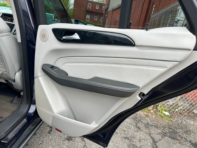 2012 Mercedes-Benz ML350  | New Brunswick, New Jersey | Brilliant Auto Sales