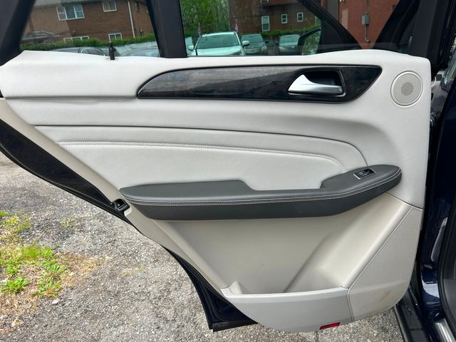 2012 Mercedes-Benz ML350 | New Brunswick, New Jersey | Brilliant Auto Sales 2012 Mercedes-Benz ML350 | New Brunswick, New Jersey | Brilliant Auto Sales