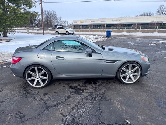 2012 Mercedes-Benz SLK 350 | Valley Park, Missouri | VELOCITY PERFORMANCE GARAGE 2012 Mercedes-Benz SLK 350 | Valley Park, Missouri | VELOCITY PERFORMANCE GARAGE