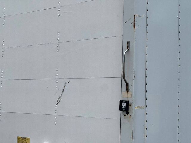 2012 Mitsubishi Fuso FE125 4X2 2dr Regular Cab 126.0 137.4 in. WB | Houston, TX | Houston Auto Credit 2012 Mitsubishi Fuso FE125 4X2 2dr Regular Cab 126.0 137.4 in. WB | Houston, TX | Houston Auto Credit