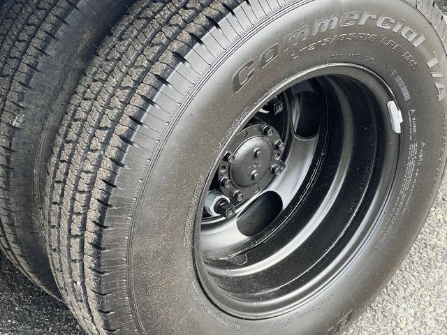 2012 Mitsubishi Fuso FE125 4X2 2dr Regular Cab 126.0 137.4 in. WB | Houston, TX | Houston Auto Credit 2012 Mitsubishi Fuso FE125 4X2 2dr Regular Cab 126.0 137.4 in. WB | Houston, TX | Houston Auto Credit