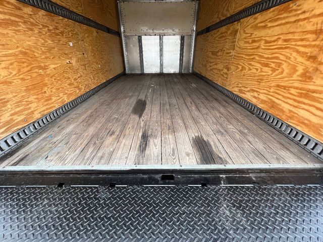 2012 Mitsubishi Fuso FE125 4X2 2dr Regular Cab 126.0 137.4 in. WB | Houston, TX | Houston Auto Credit 2012 Mitsubishi Fuso FE125 4X2 2dr Regular Cab 126.0 137.4 in. WB | Houston, TX | Houston Auto Credit