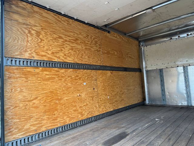 2012 Mitsubishi Fuso FE125 4X2 2dr Regular Cab 126.0 137.4 in. WB | Houston, TX | Houston Auto Credit 2012 Mitsubishi Fuso FE125 4X2 2dr Regular Cab 126.0 137.4 in. WB | Houston, TX | Houston Auto Credit