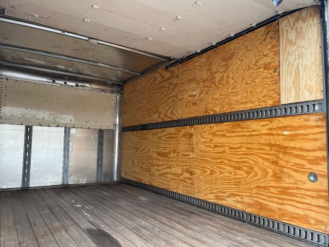 2012 Mitsubishi Fuso FE125 4X2 2dr Regular Cab 126.0 137.4 in. WB | Houston, TX | Houston Auto Credit 2012 Mitsubishi Fuso FE125 4X2 2dr Regular Cab 126.0 137.4 in. WB | Houston, TX | Houston Auto Credit