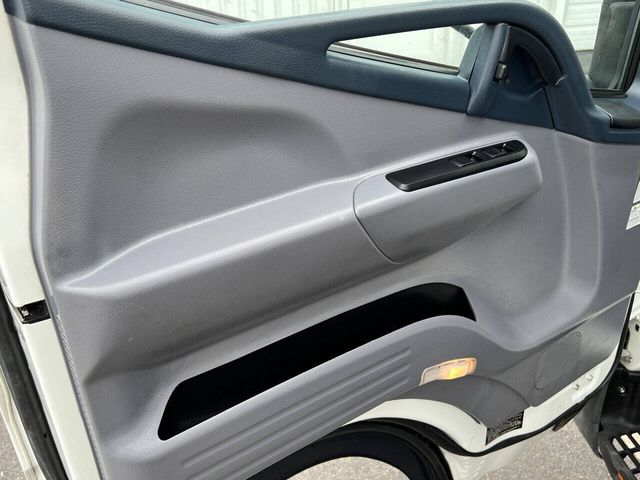 2012 Mitsubishi Fuso FE125 4X2 2dr Regular Cab 126.0 137.4 in. WB | Houston, TX | Houston Auto Credit 2012 Mitsubishi Fuso FE125 4X2 2dr Regular Cab 126.0 137.4 in. WB | Houston, TX | Houston Auto Credit