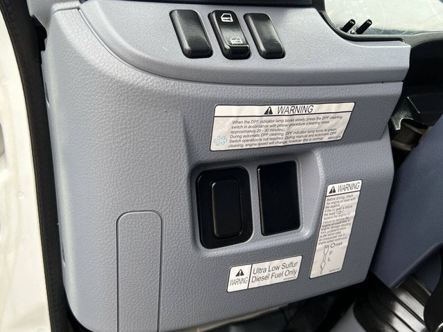 2012 Mitsubishi Fuso FE125 4X2 2dr Regular Cab 126.0 137.4 in. WB | Houston, TX | Houston Auto Credit 2012 Mitsubishi Fuso FE125 4X2 2dr Regular Cab 126.0 137.4 in. WB | Houston, TX | Houston Auto Credit