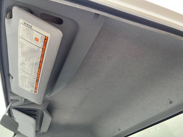 2012 Mitsubishi Fuso FE125 4X2 2dr Regular Cab 126.0 137.4 in. WB | Houston, TX | Houston Auto Credit 2012 Mitsubishi Fuso FE125 4X2 2dr Regular Cab 126.0 137.4 in. WB | Houston, TX | Houston Auto Credit