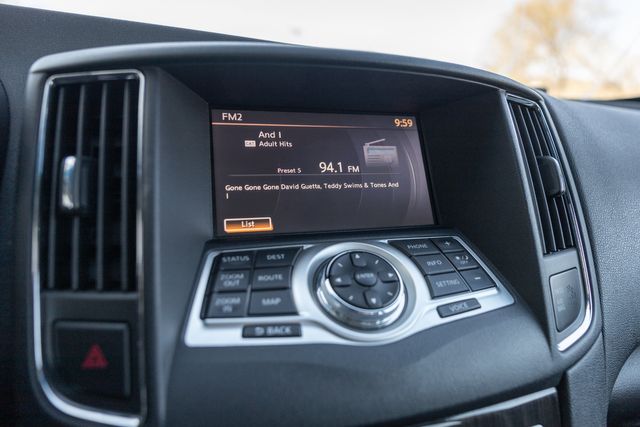 2012 Nissan Maxima 3.5 S w/ Heated Seats &amp; Steering Wheel, Bluetooth