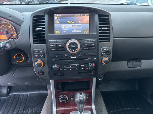 2012 Nissan Pathfinder LE