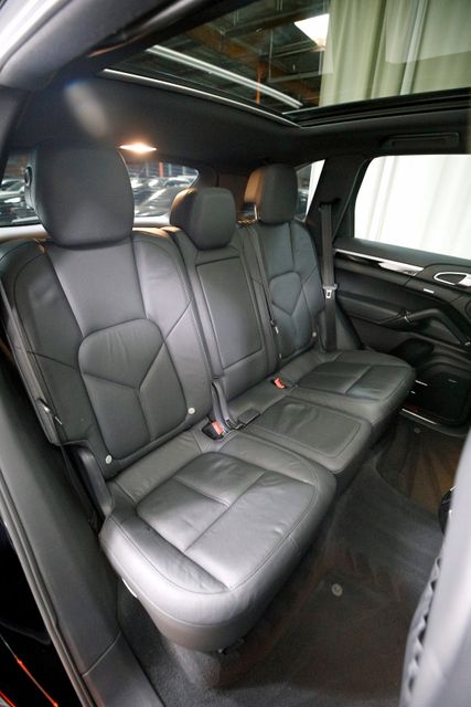 2012 Porsche Cayenne S | Burbank, California | MDK International 2012 Porsche Cayenne S | Burbank, California | MDK International