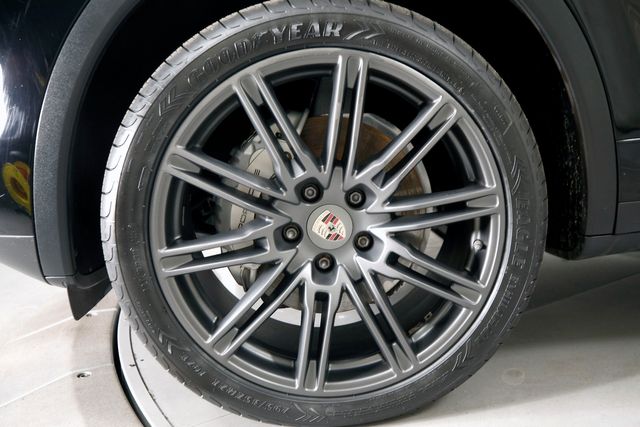 2012 Porsche Cayenne S | Burbank, California | MDK International