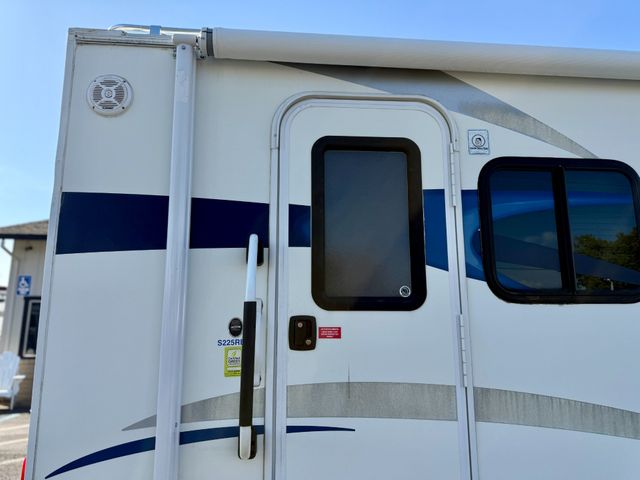 2012 Thor Shadow Cruiser 2225rbs