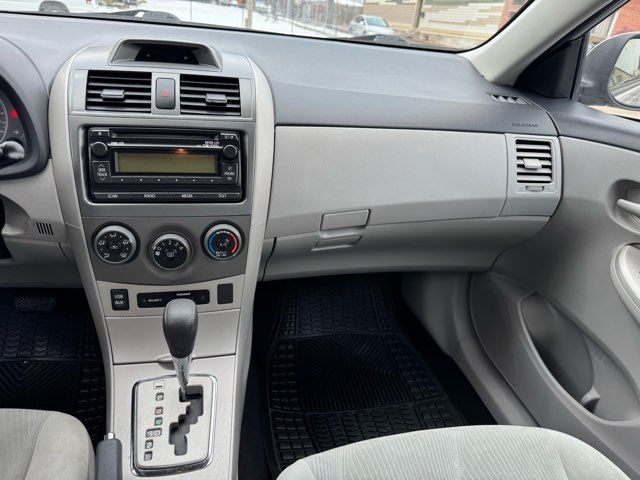 2012 Toyota Corolla LE