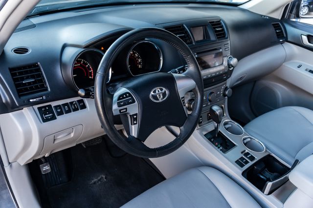 2012 Toyota Highlander SE 2012 Toyota Highlander SE