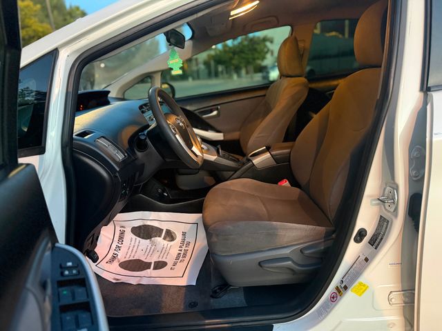 2012 Toyota Prius Four | Reseda, CA | Angeles Auto Alliance